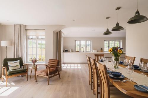 Facilities, Shepherds Rock and Gilpin Rooms in Mitchelland