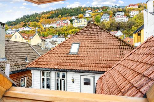 Kong Oscars gate 28 - 301 Kong Oscars gate 28 - 301