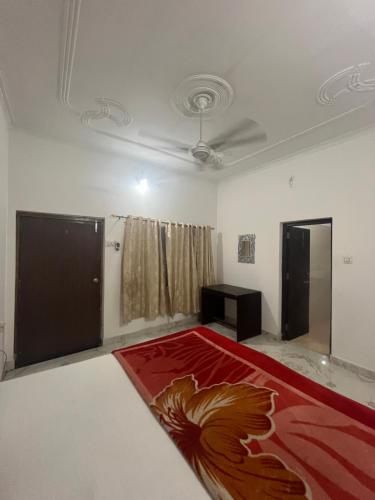 Deluxe Single Room image 4