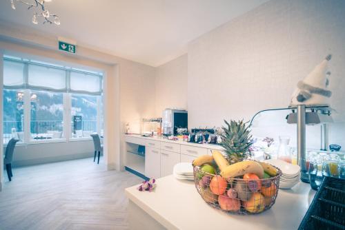 อาหารและเครื่องดื่ม, Hotel Le White - Le 42 Restaurant in ช็องเปรี