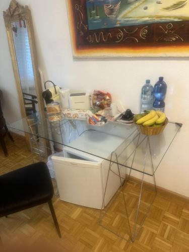 Schönes Zimmer in der City Basel, Basilea (foto 8)