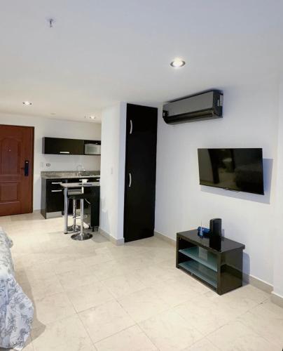 5 min de la playa - Cómoda suite con piscina (5 min de la playa - Comoda suite con piscina) in 科羅納多海灘