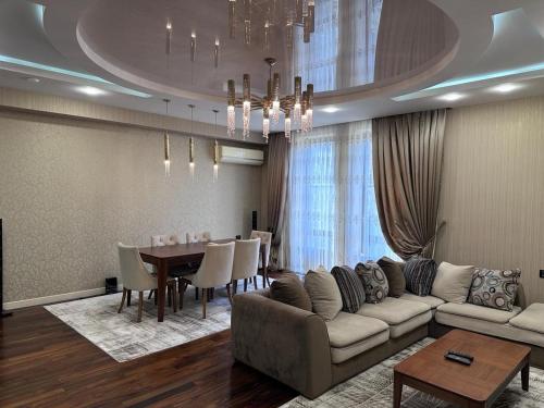 Modern lux apartment - Tap to explore photos