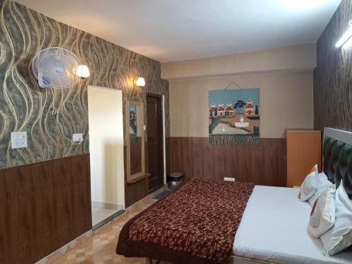 Apartment with Mountain View image 10
