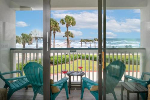 CDM 204 - Turtle-y Awesome