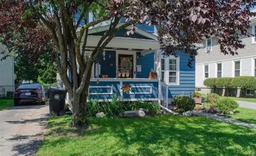 Charming 1925 Craftsman Home in Poughkeepsie, USA