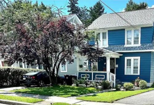 Charming 1925 Craftsman Home in Poughkeepsie, USA