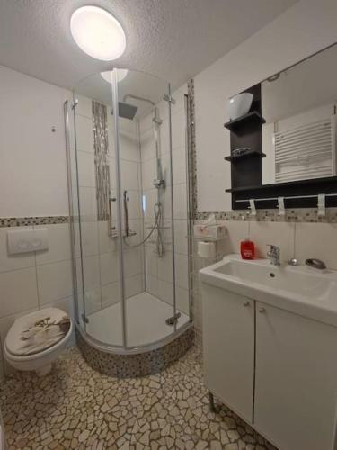 Ferienwohnung Zum Wäldchen (Ferienwohnung Zum Waldchen) in ไฮย์เกอร์