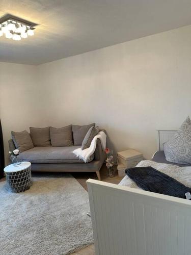 Ferienwohnung Zum Wäldchen (Ferienwohnung Zum Waldchen) in ไฮย์เกอร์