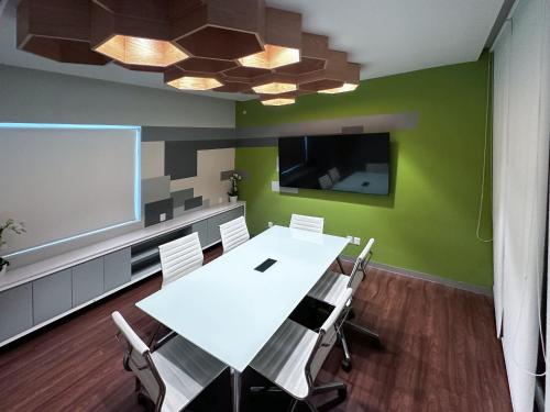 606703962 Holiday Inn Express Mérida by IHG