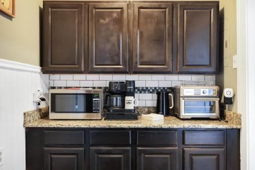 Pearl - A Birdy Vacation Rental near Japanese Tea Gardens