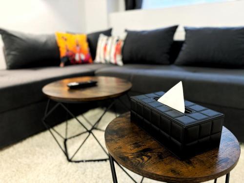 HolidayHome Apartments I Spacious 130qm Apartment Near Berlins Top Sights - image 14