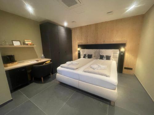 B&B Les Épis (B&B Les Epis) in มาร์เช่-เอน-ฟาเมนเน่