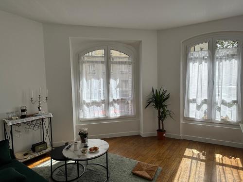 White Paris, Париж