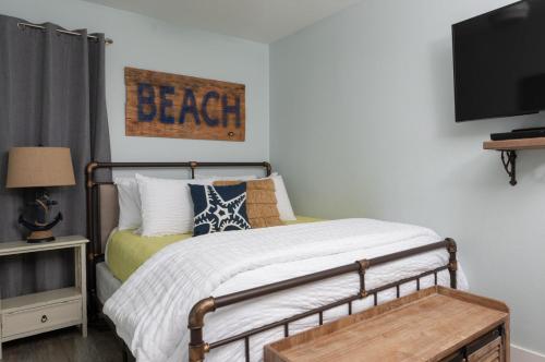 CDM 303 - Sandy Seashore Solace in Galveston, USA