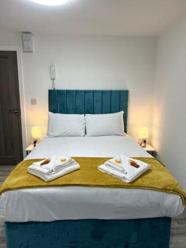 Centrally Located Double BedFlat