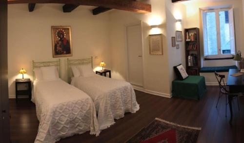 Apartment Via dellAstrologo