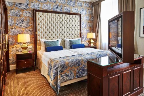 room detail thumbnail 0