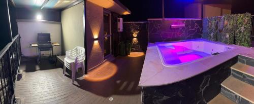 2 bedrooms, 6 beds