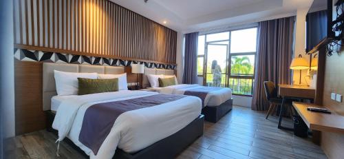 Sodi's Crown Residences at Harbour Spring near Lu-Li Island