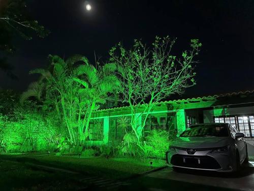 Casa com 9 quartos, Piscina 10x5m e area gourmet in Ogiva