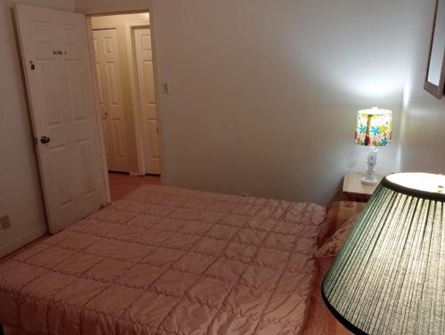 Surrey Rooms - Price 69 Only- Last 3 Days Deal in Surrey, Canada
