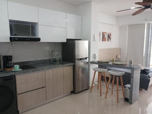 Luxury aparment close to the airport in Картахена