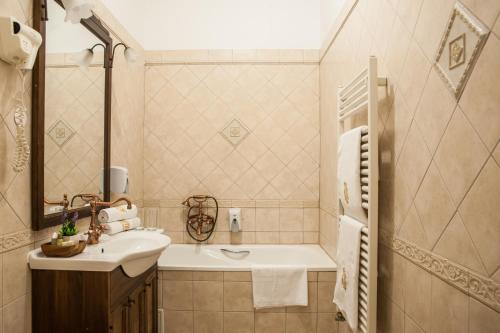 Cotton House Hotel Budapest - image 8