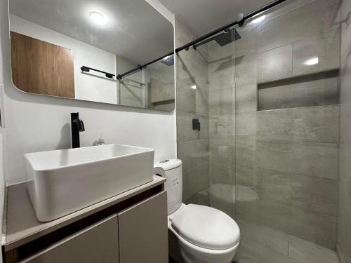 Modernos apartamentos cerca al Poblado - image 5