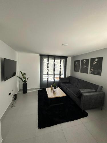 Modernos apartamentos cerca al Poblado - image 4
