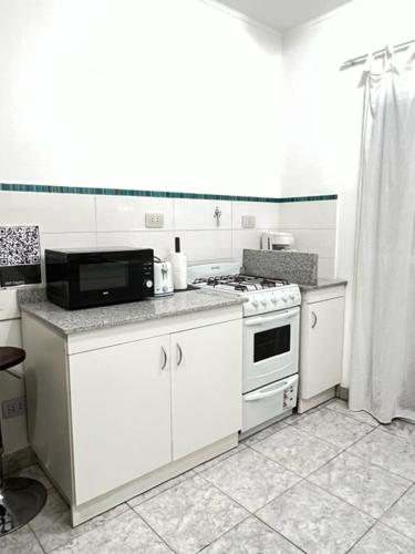 주방, Dúplex del Pinar-Plottier-Diario Semanal Mensual-La Mejor Ubicación-Estacionamiento Privado (Duplex del Pinar-Plottier-Diario Semanal Mensual-La Mejor Ubicacion-Estacionamiento Privado) in 플로티에르