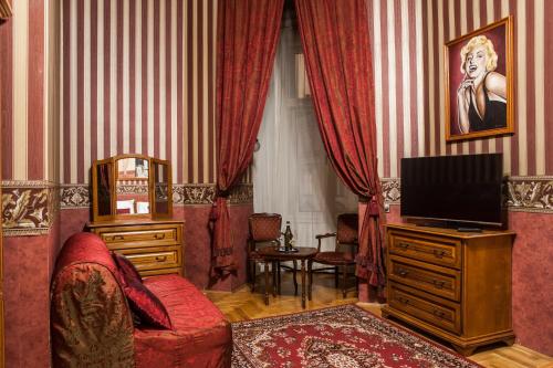 Cotton House Hotel Budapest - image 2