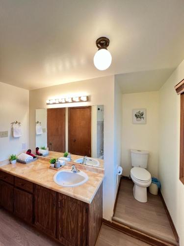 Entire House-3BRM-14 mins from Niagara Falls