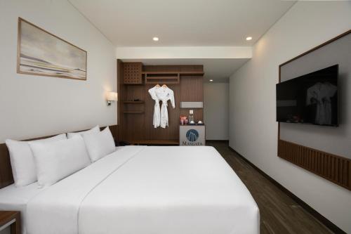 Suite Oceanfront with Bathtub  image 4