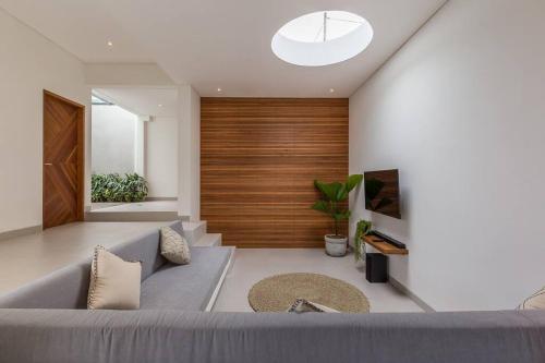 Three-Bedroom Apartment image 7