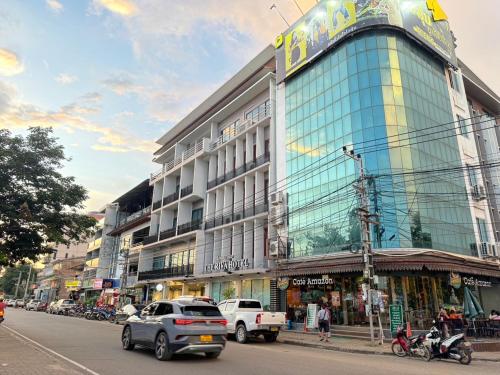 周辺観光スポット, ミクセイ パラダイス ホテル (Mixay Paradise Hotel) in ヴィエンチャン