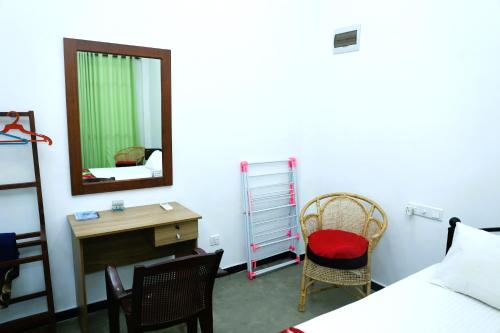 Deluxe Double Room image 10
