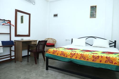 Deluxe Double Room image 5