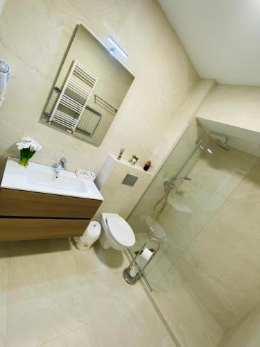 One-Bedroom Apartment with Balcony image 1