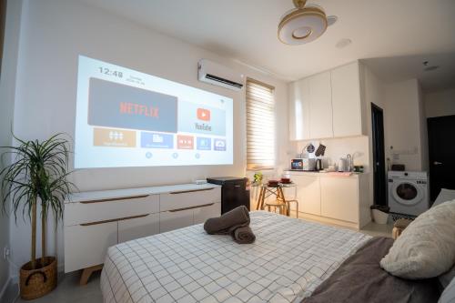 Neu Suites By Cozy Unit L20RA near KLCC & Jelatek LRT, Kuala Lumpur