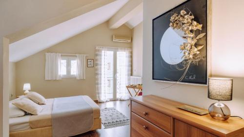 Maisonette room in Lithostroto Suites