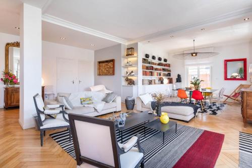 Panorama - Magnificent flat with breathtaking view of Fourvière Basilica, Lyon (fotografie 5)