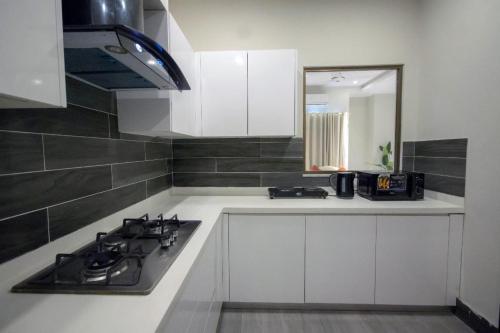 2-Bedroom Luxury Apartment - The Opus Luxury Residences by Book N Rent - image 8