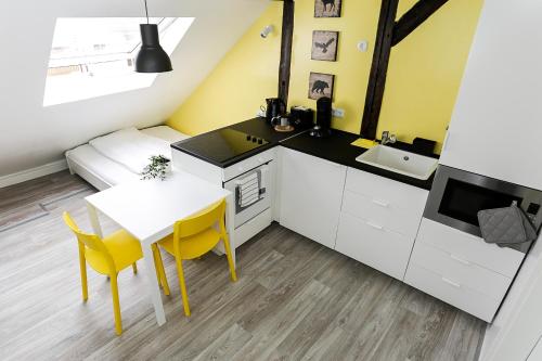 Zentral gelegene Monteur-DG-Wohnung, Nürnberg (Foto 7)
