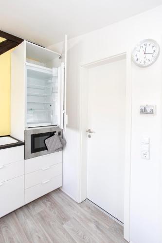Zentral gelegene Monteur-DG-Wohnung, Nürnberg (Foto 10)