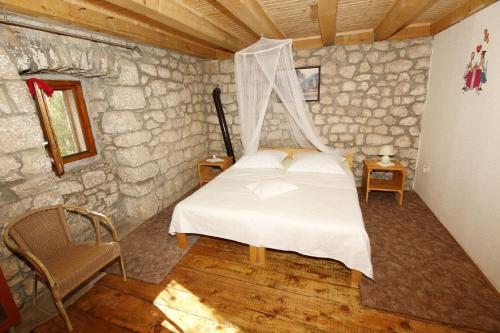 Villa Mario - with pool - image 11