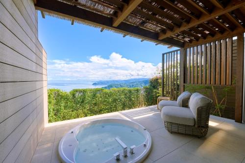 Open air bath, Hotel Grand Bach Atami crescendo near Himenosawa Park