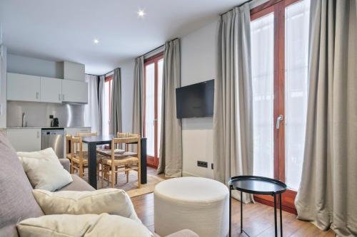Uma Suites Barceloneta Beach - image 3