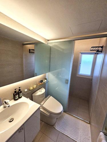 Shower, 輕安漫旅電梯民宿 in Taitung