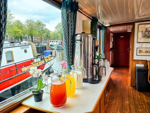 Amsterdam Hotelboat Room Type - Small Double Room
